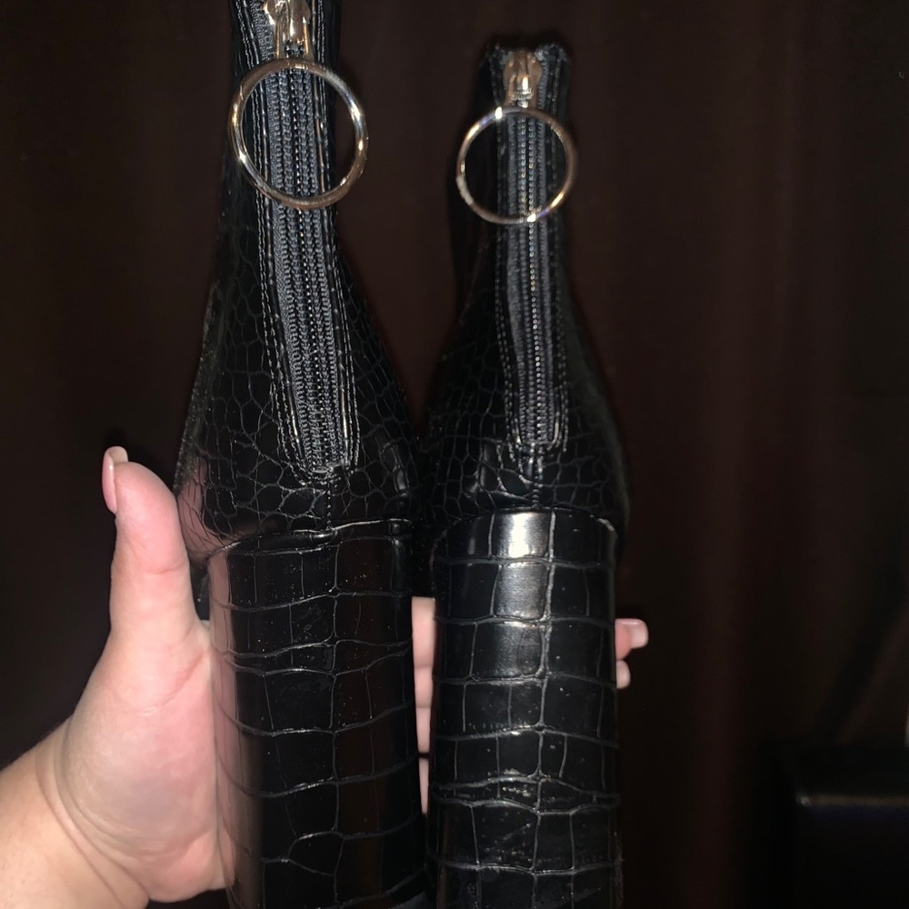 Black booties - Picture 2 of 3